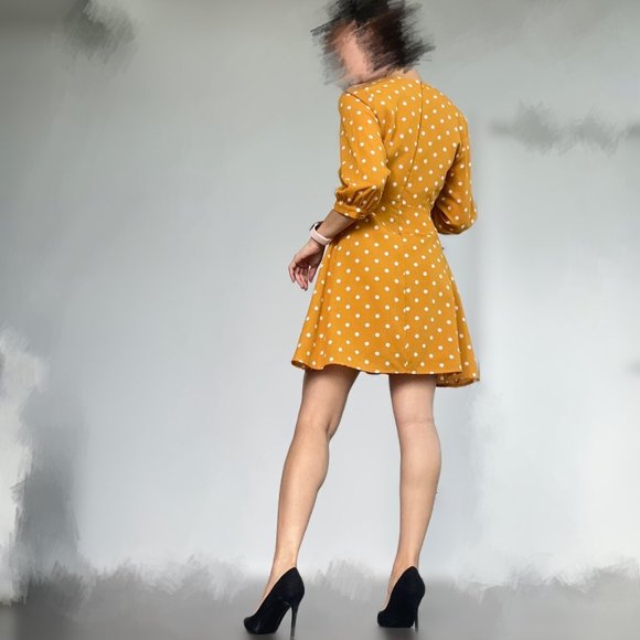 ๐ Yellow Summer Dress: Sandro Moscoloni French Polka Dot Chic ๐ - Picture 2 of 3